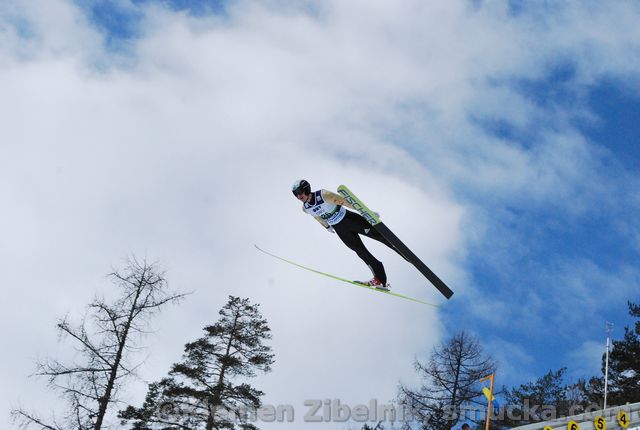 085 Nikolay Karpenko